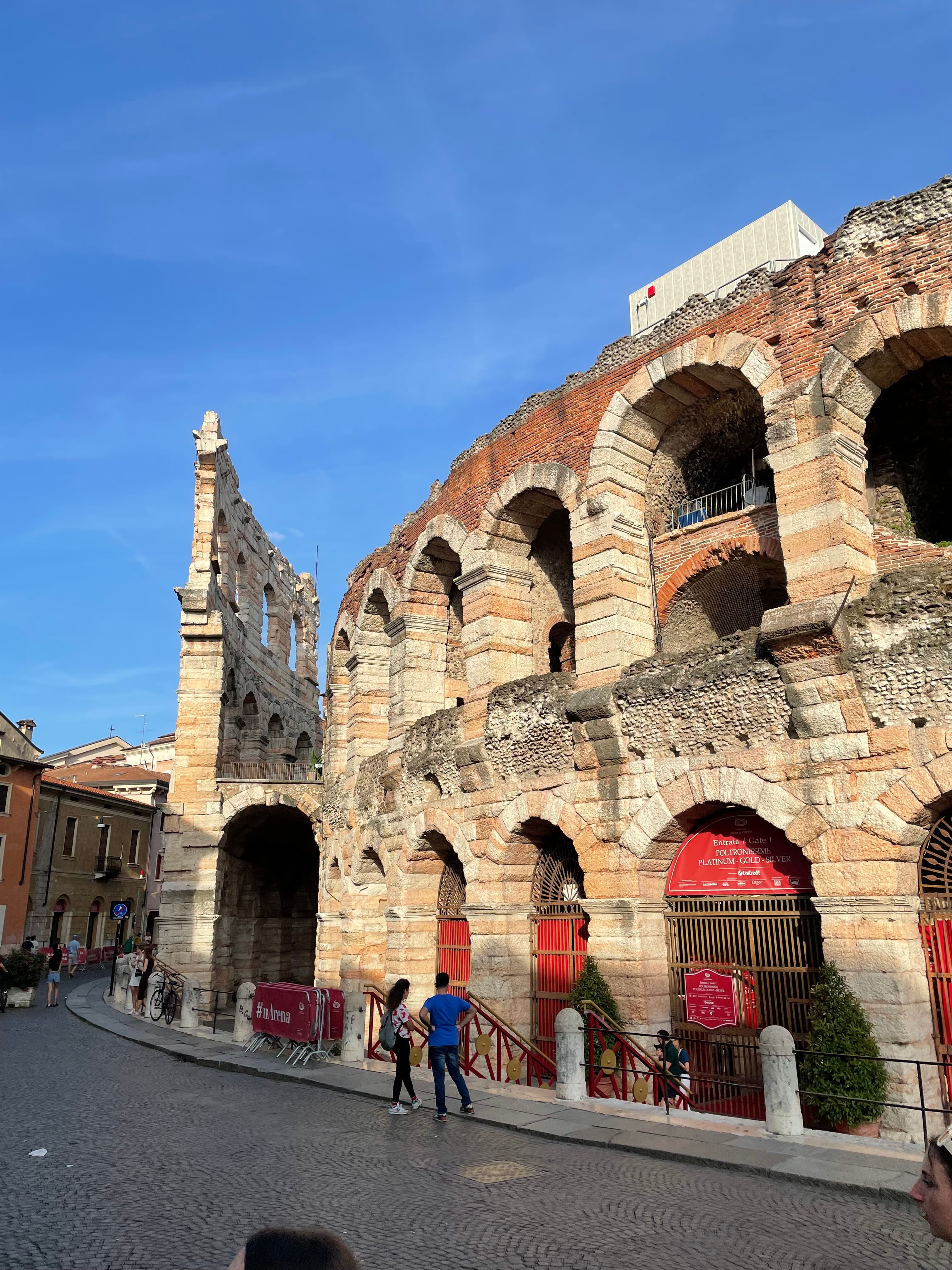 Cover Image for Verona