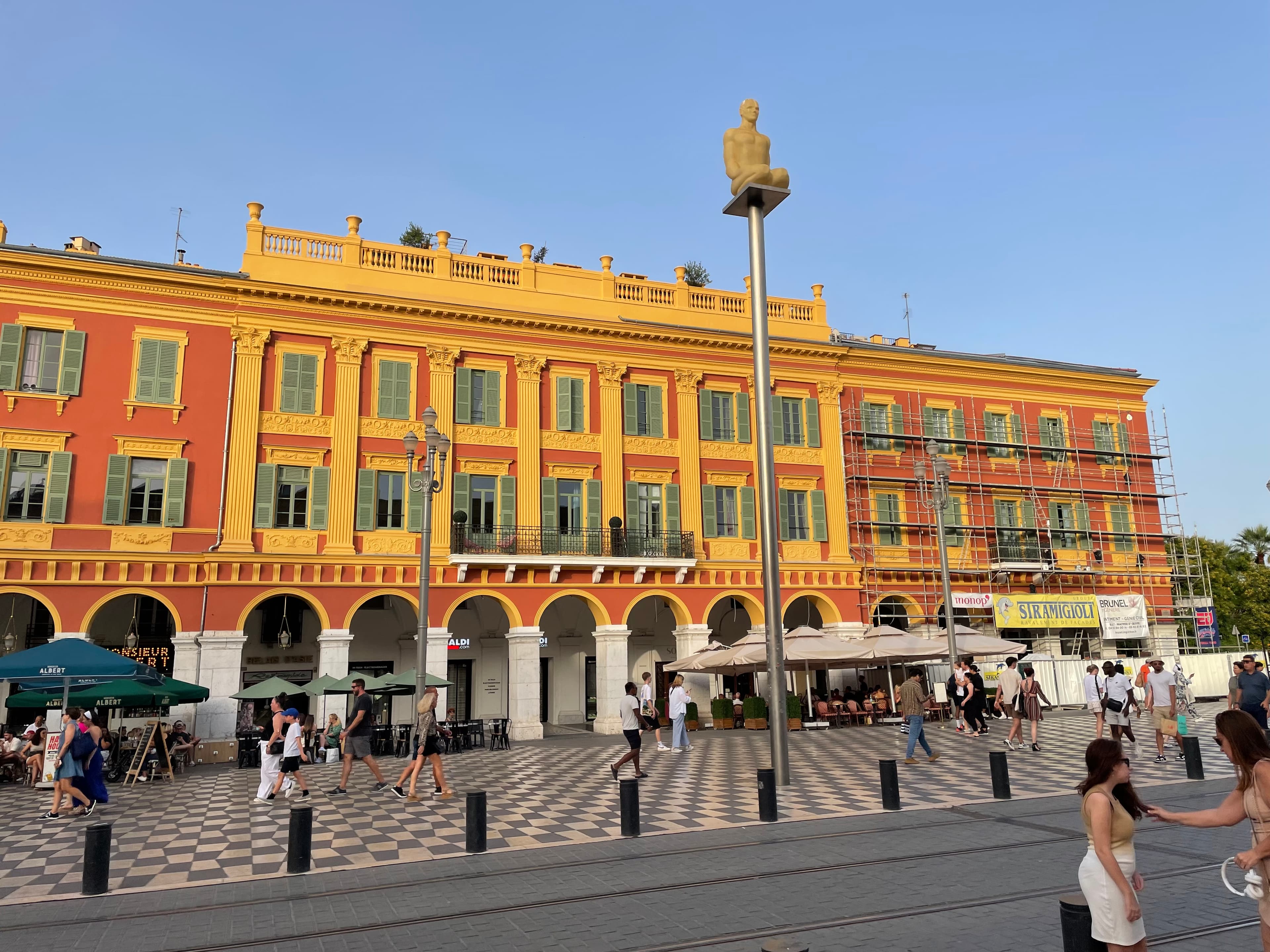 Cover Image for Dinner at Nice